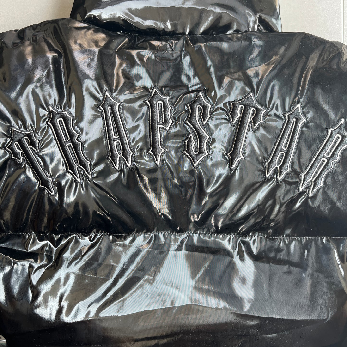 Trapstar Puffer Jacket Women “Shiniy Black”