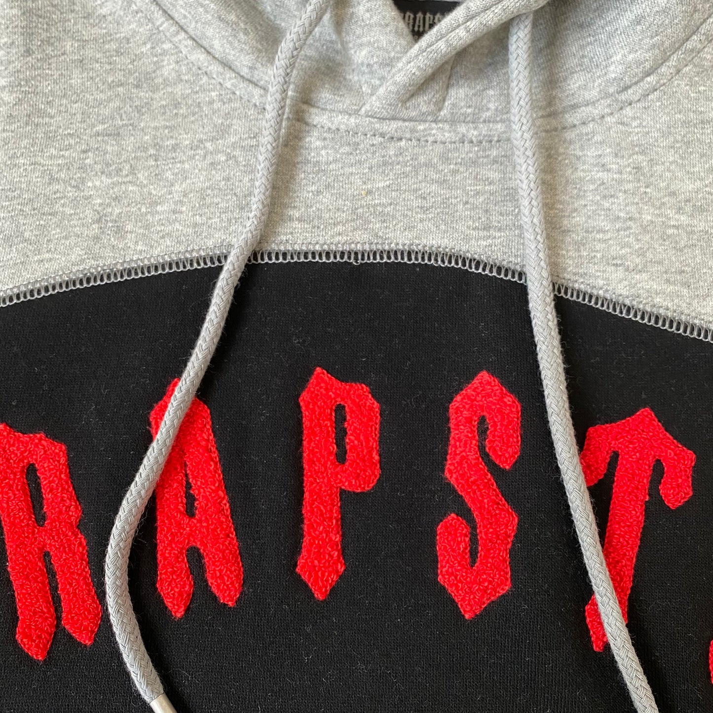 Conjunto Trapstar Hoodie “Red”
