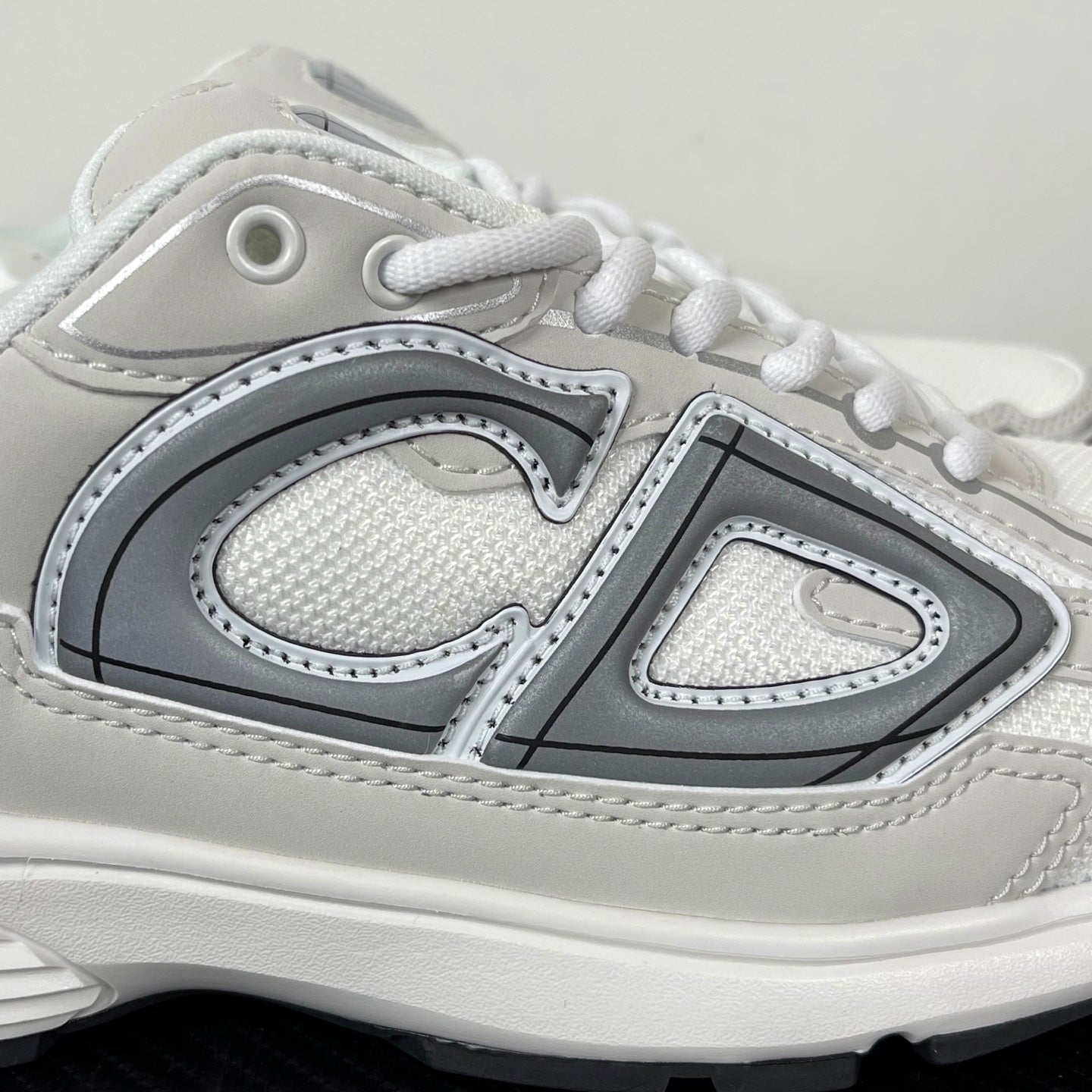 Dior B30 “White”