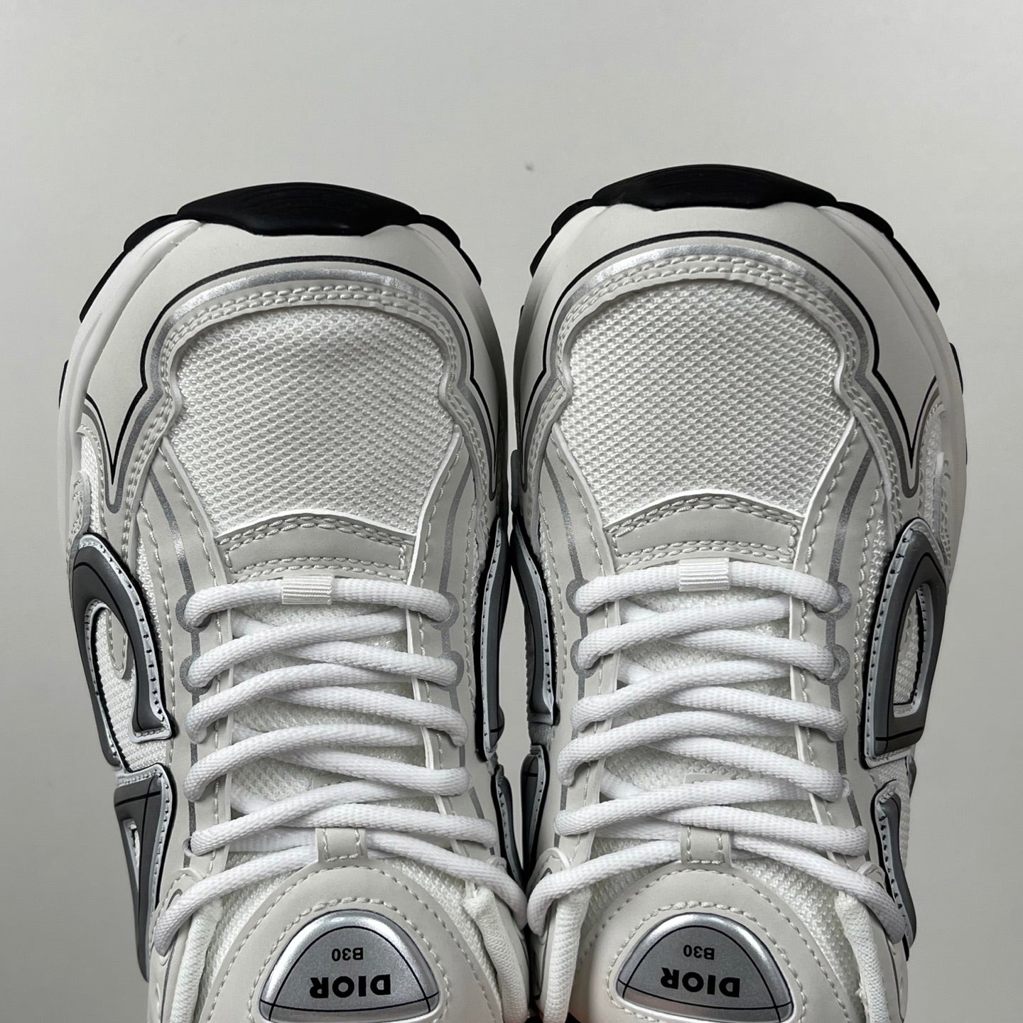 Dior B30 “White”
