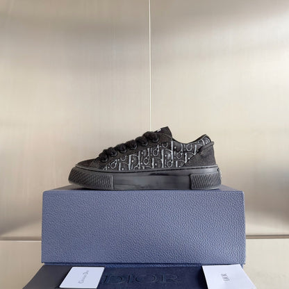 Dior B33 “Black”