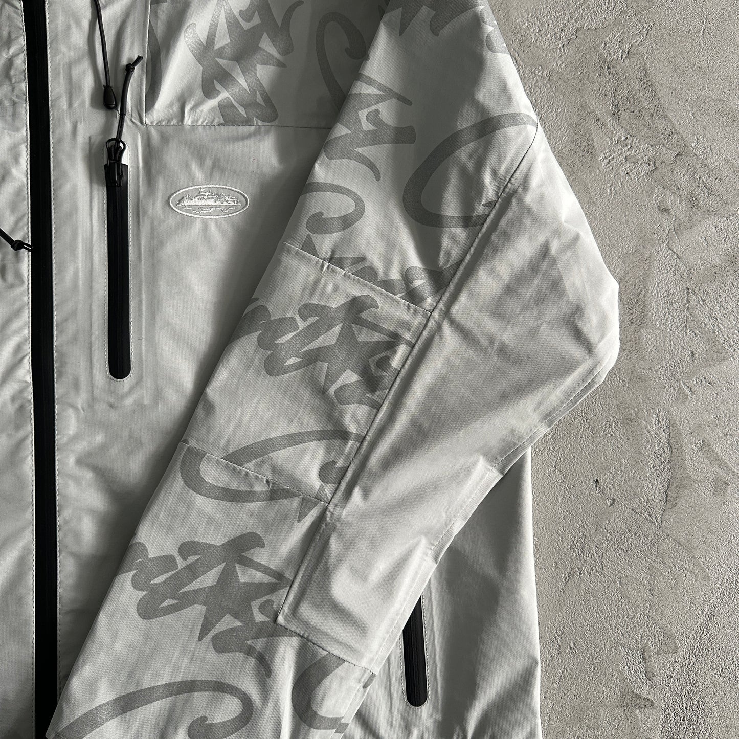 Corteiz Elitework Waterproof Shell Jacket “Grey"
