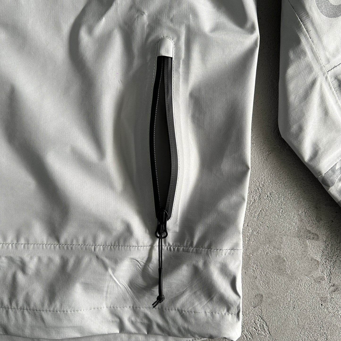 Corteiz Elitework Waterproof Shell Jacket “Grey"