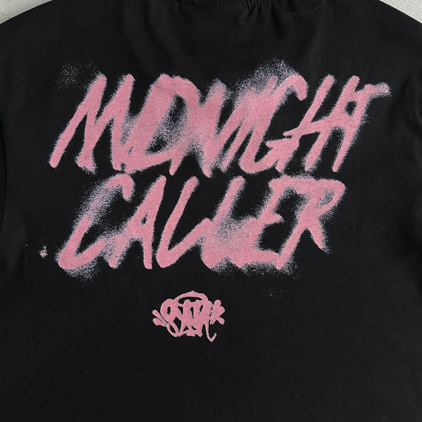 Syna “Scream Tee Black”