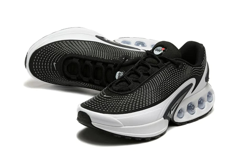 Air Max DN “Black White”