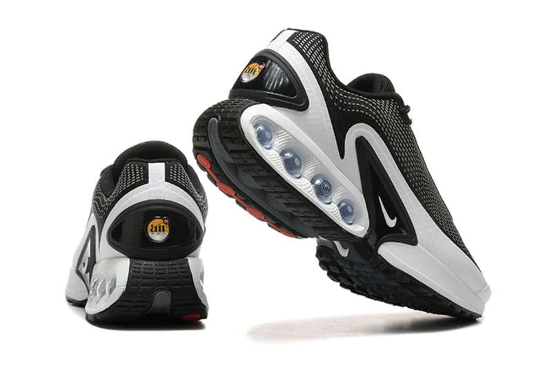 Air Max DN “Black White”