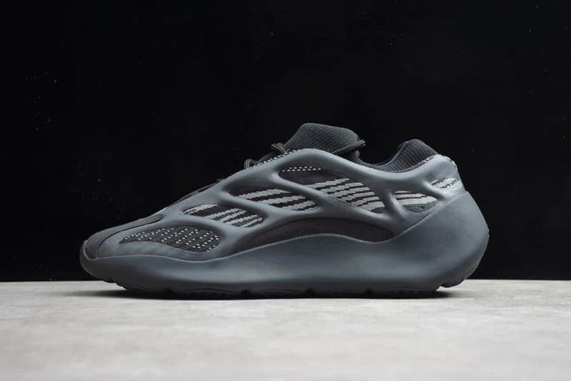 Yeezy 700 V3 “Alvah”