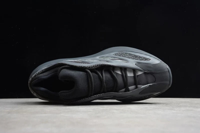 Yeezy 700 V3 “Alvah”