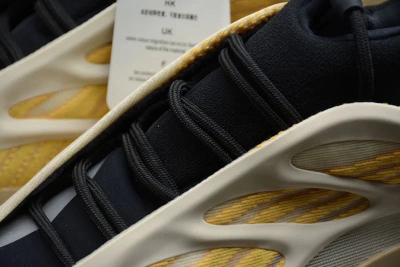 Yeezy 700 V3 “Safflower”