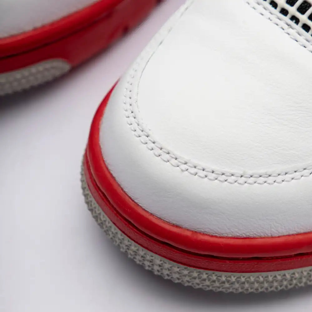 Air Jordan 4 “Fire Red”