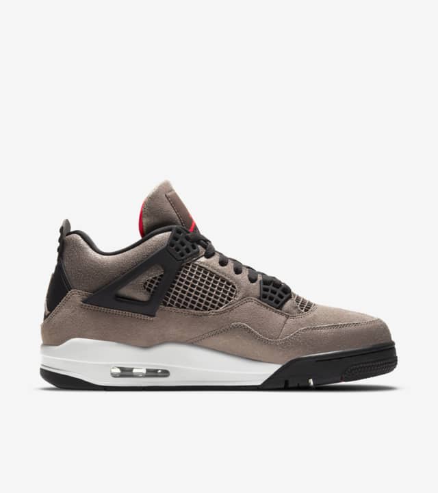 Air Jordan 4 “Taupe Haze”