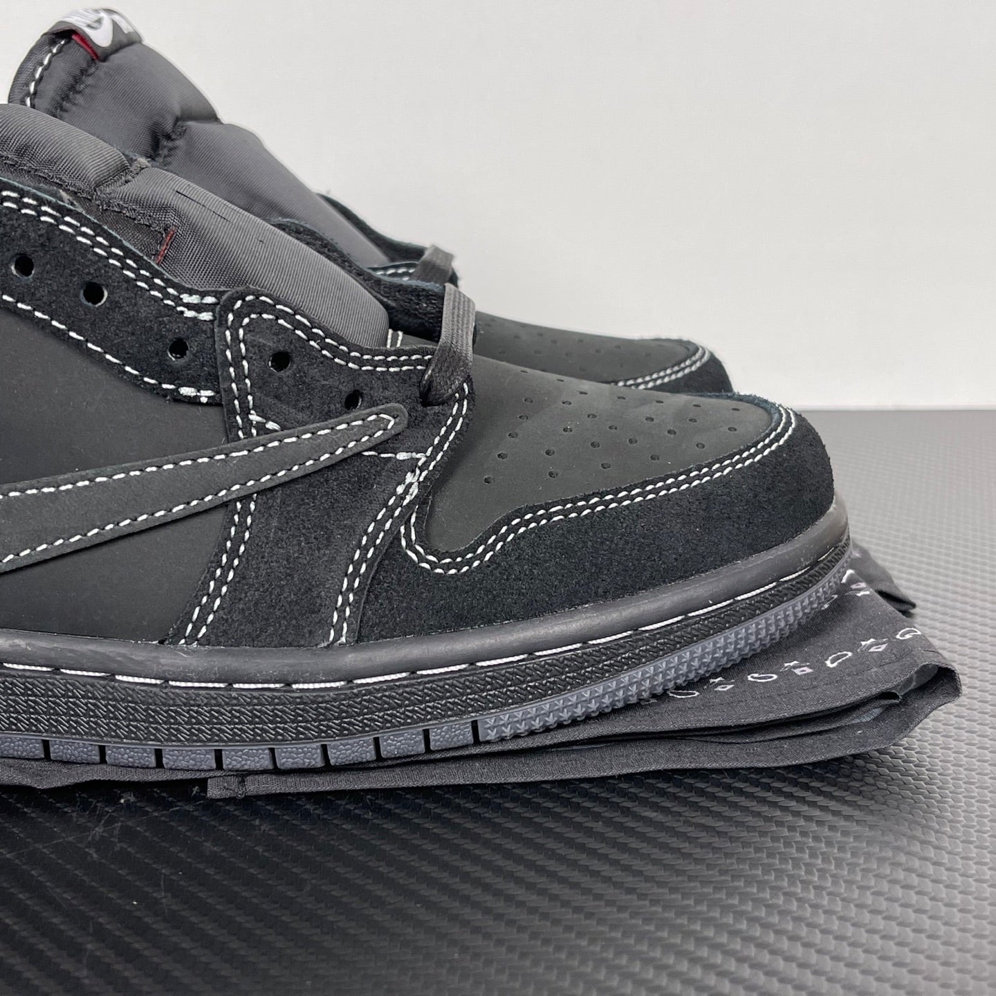 Travis Scott x Air Jordan 1 Low “Black Phantom”