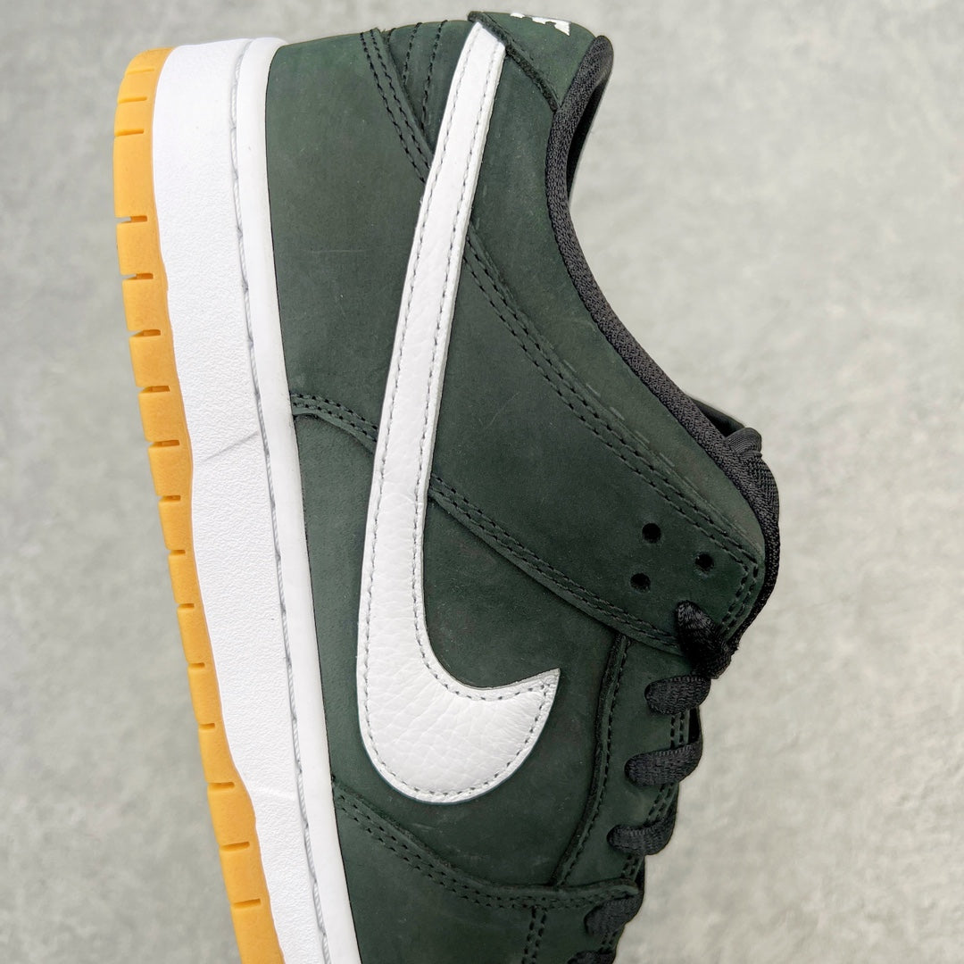 SB Dunk Low “Black Gum”