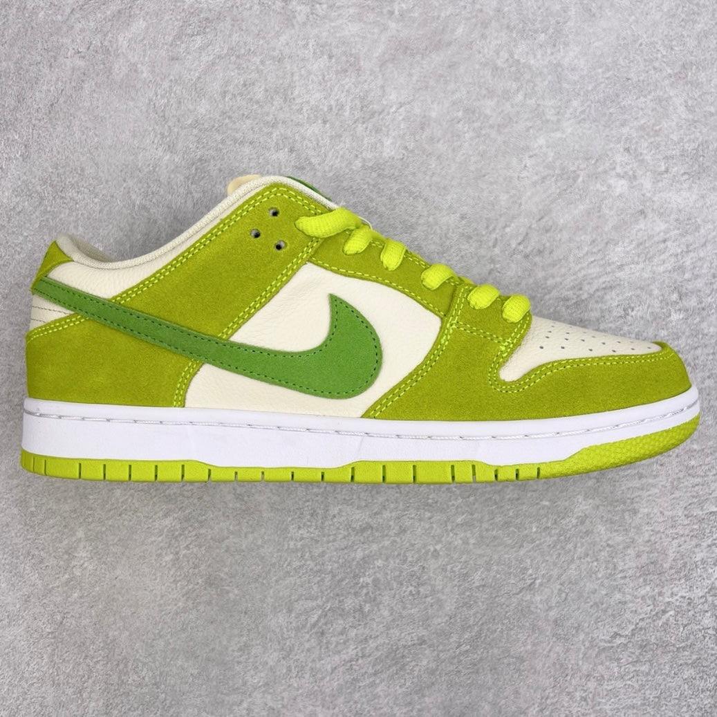 SB Dunk Low “Apple Green”