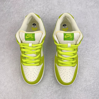 SB Dunk Low “Apple Green”