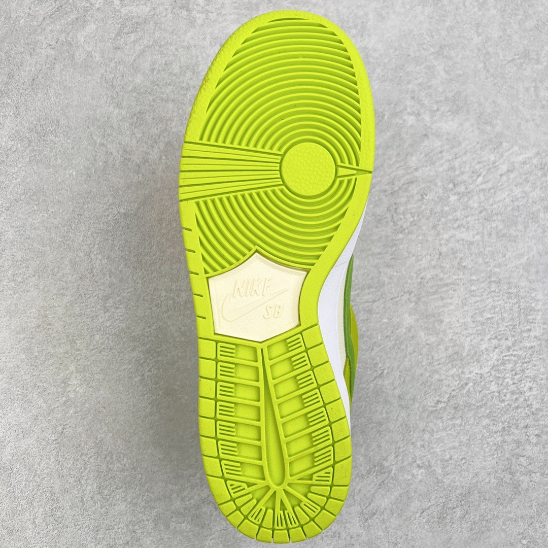 SB Dunk Low “Apple Green”