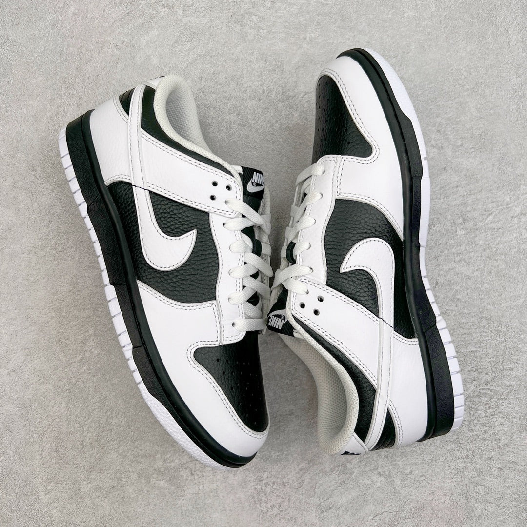 Dunk Low “Reverse Panda”
