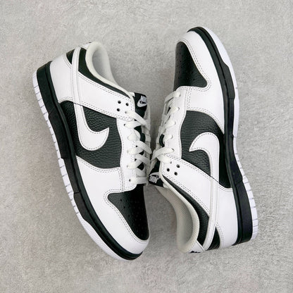 Dunk Low “Reverse Panda”