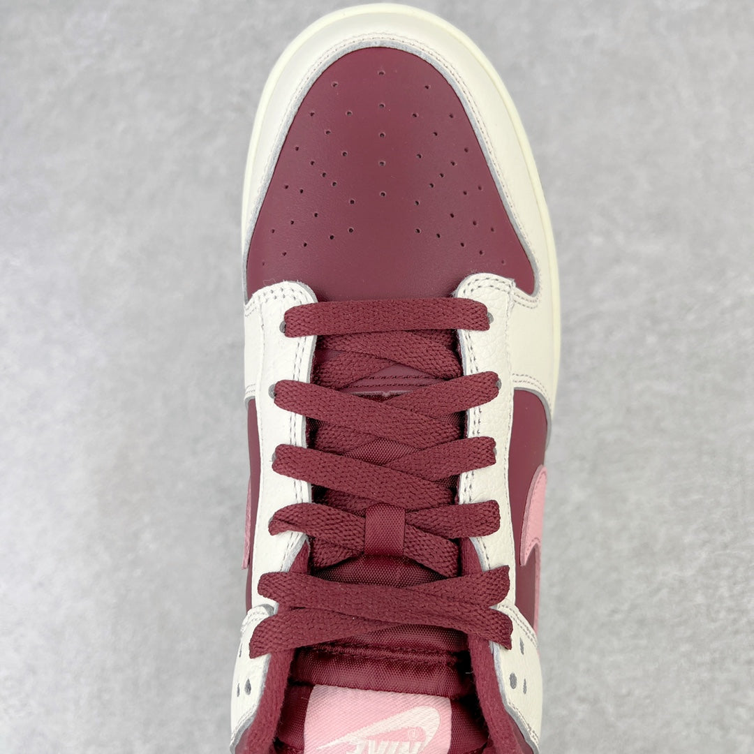 Dunk Low “Valentines Day”