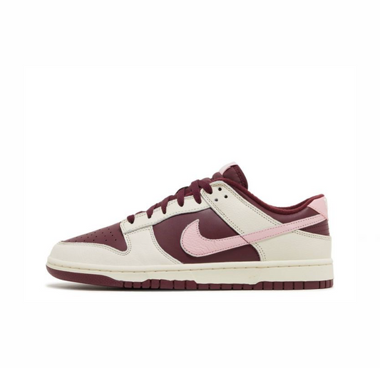 Dunk Low “Valentines Day”
