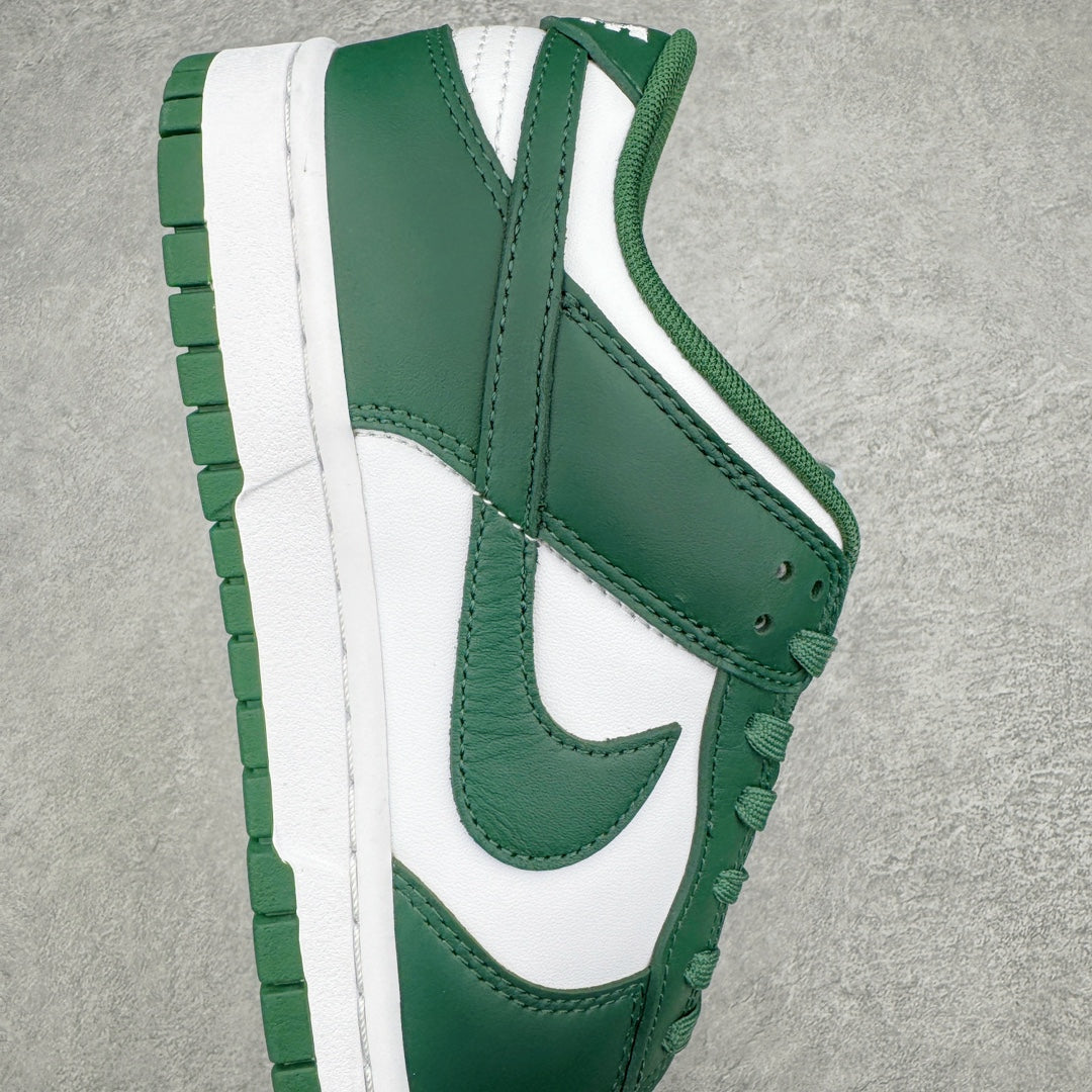 Dunk Low “Varsity Green”