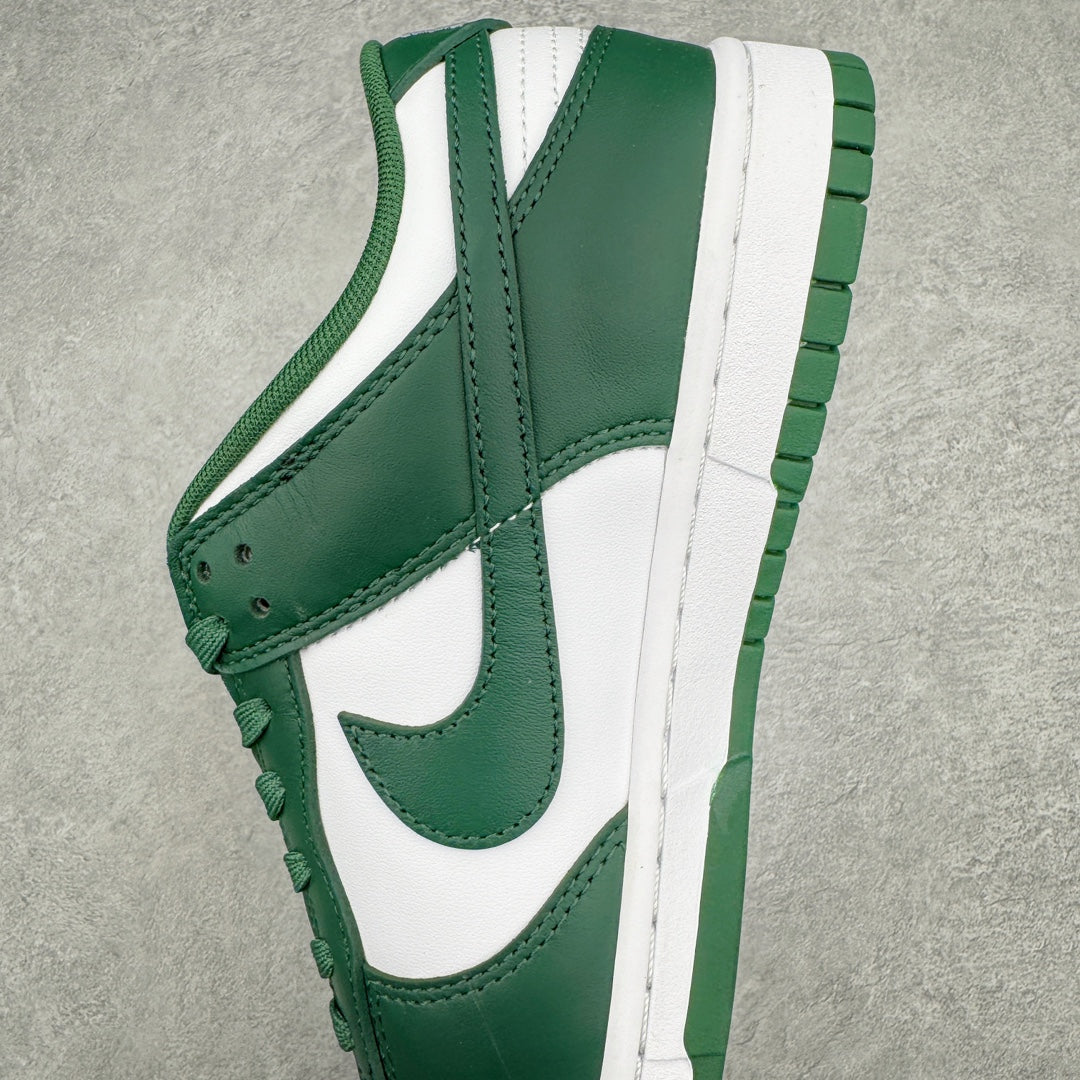 Dunk Low “Varsity Green”