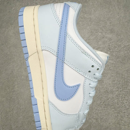 Dunk Low “Blue Tint”