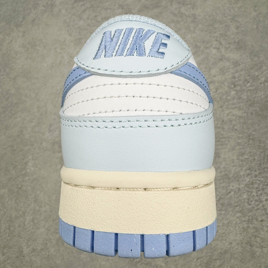 Dunk Low “Blue Tint”