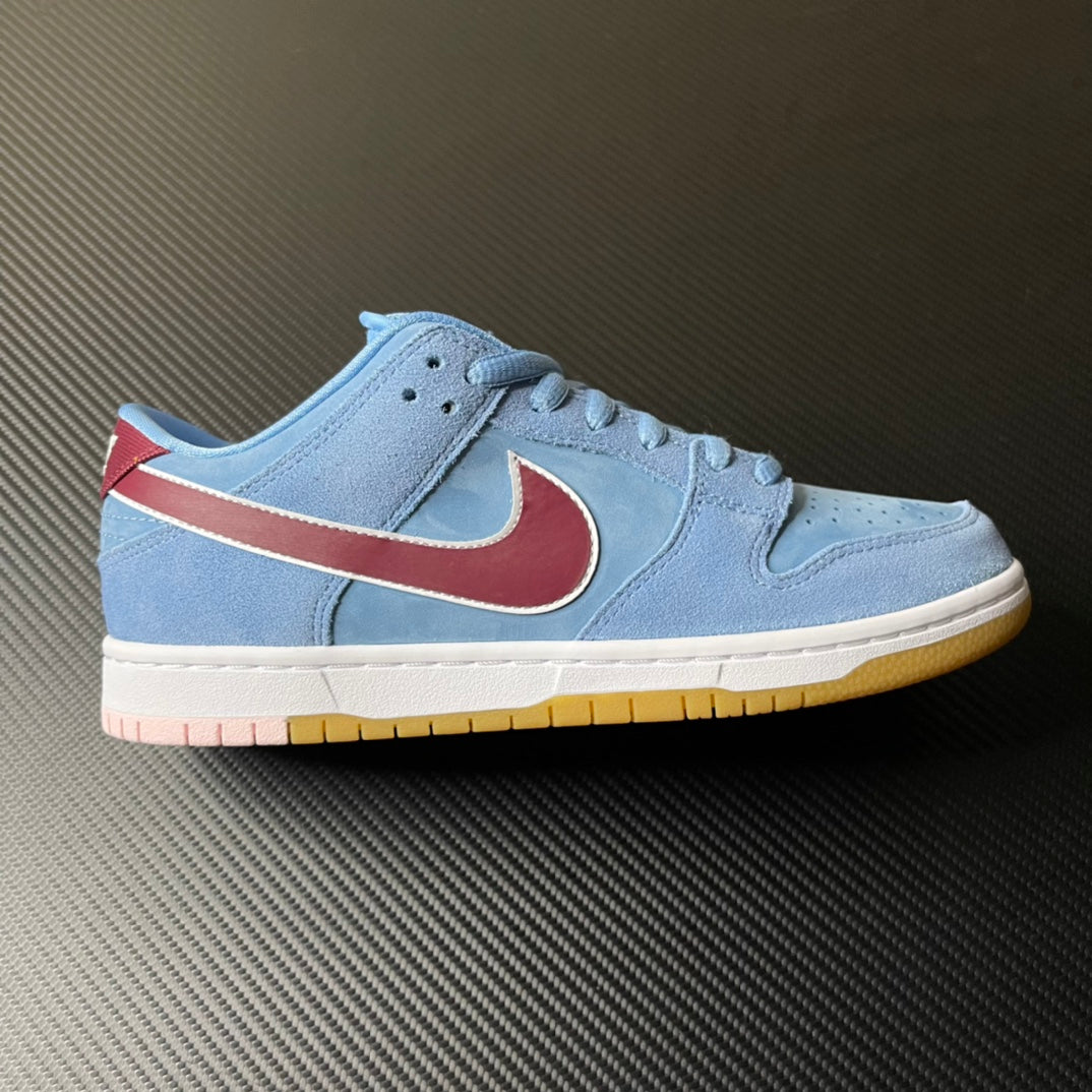 SB Dunk Low “Phillies Blue”