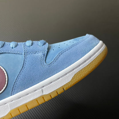 SB Dunk Low “Phillies Blue”