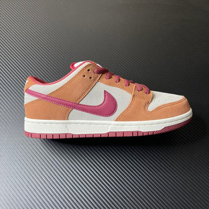 SB Dunk Low “Dark Russet”