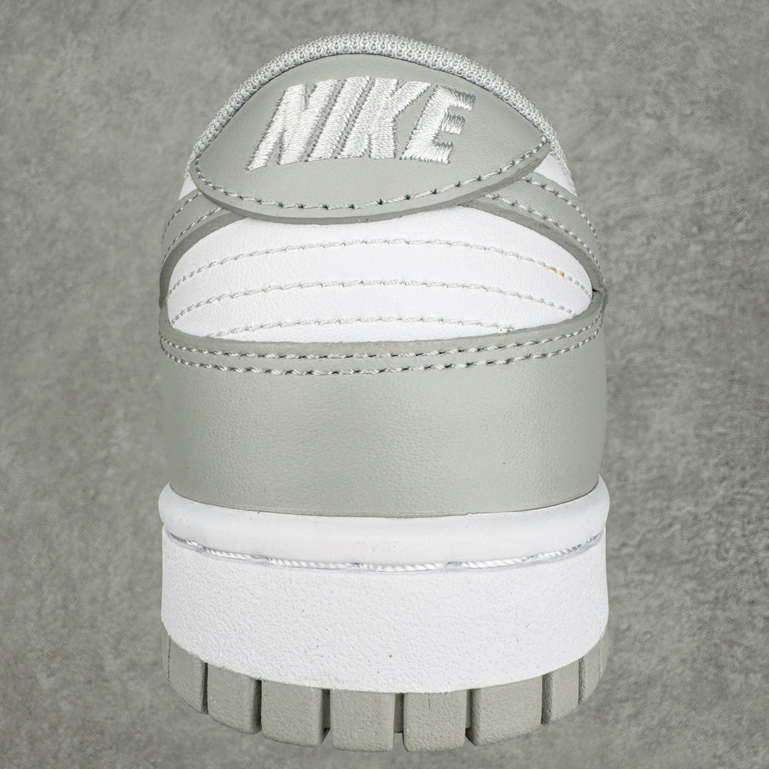 Dunk Low “Grey Fog”