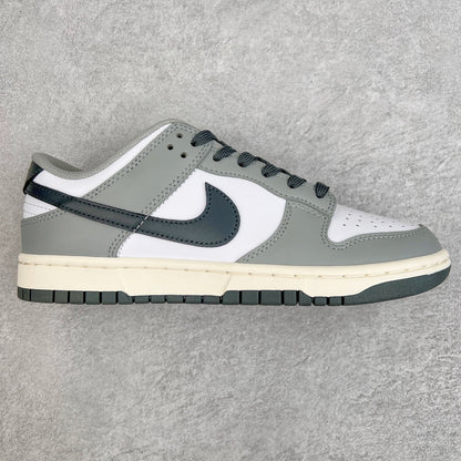 Dunk Low “Light Smoke Grey”