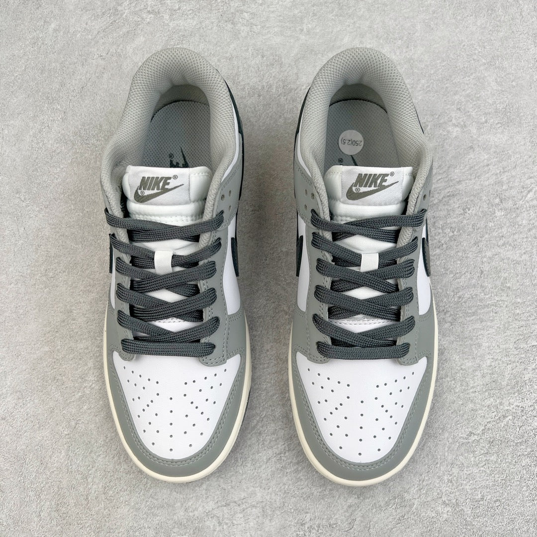 Dunk Low “Light Smoke Grey”