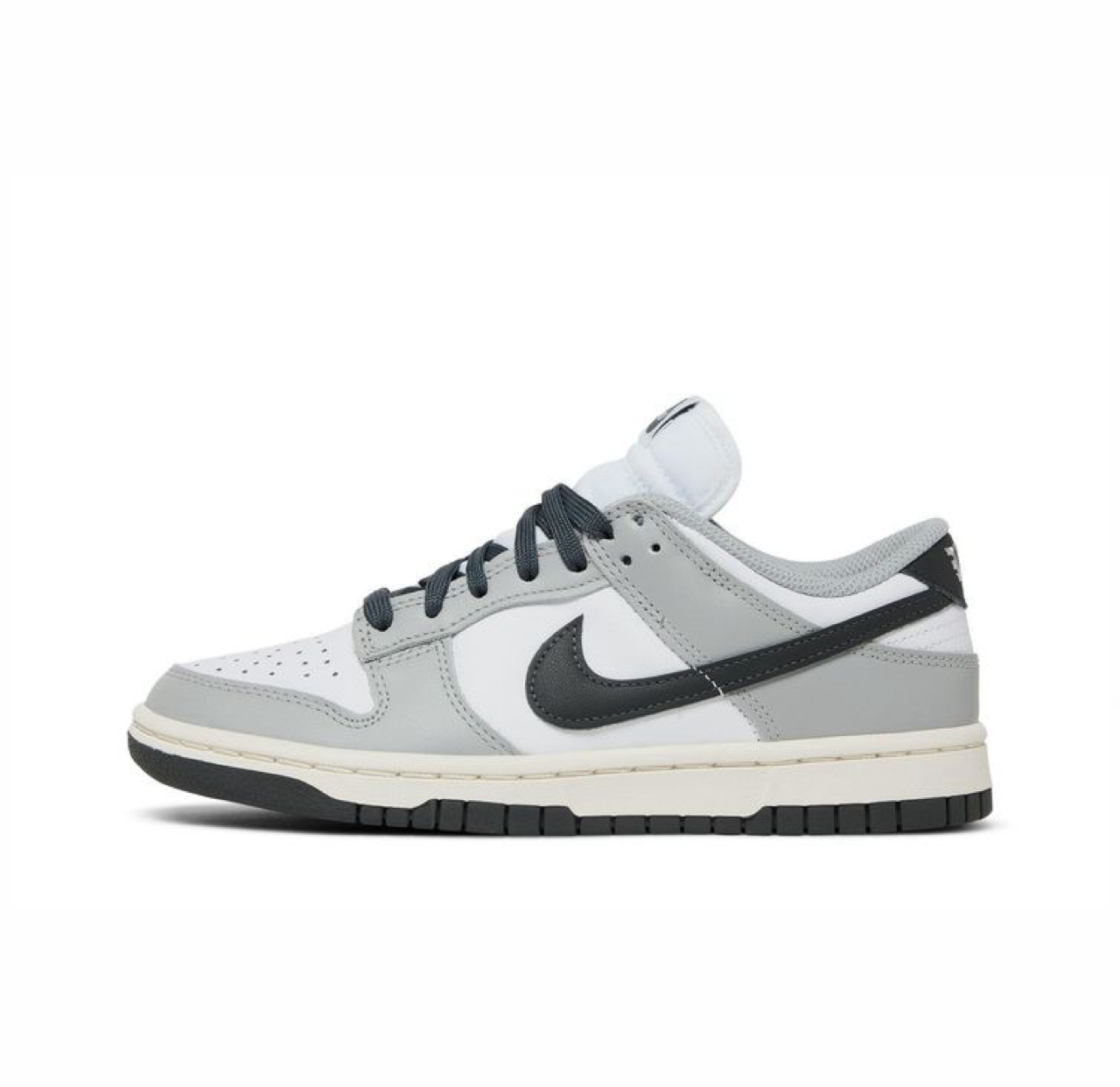 Dunk Low “Light Smoke Grey”