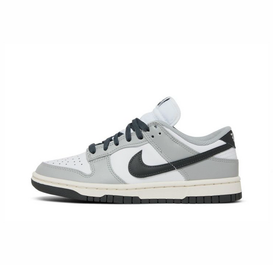 Dunk Low “Light Smoke Grey”