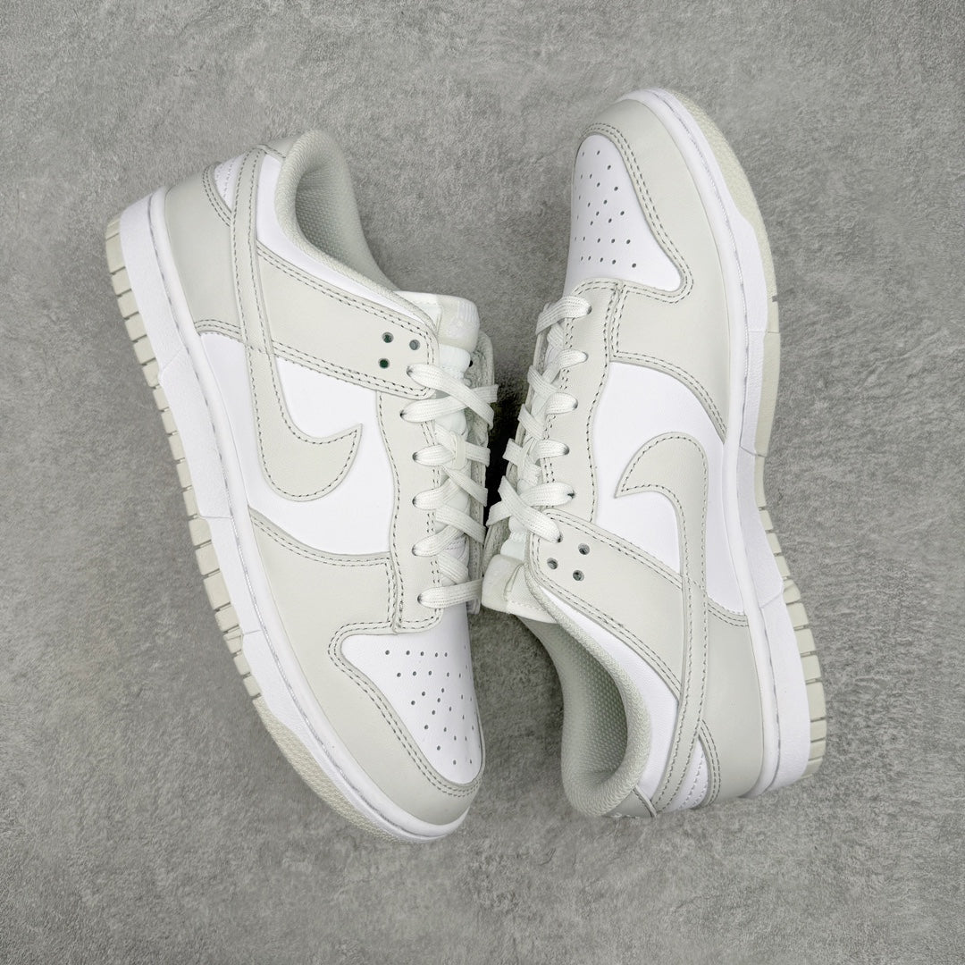 Dunk Low “Photon Dust”