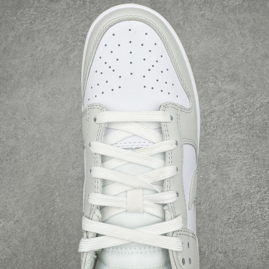 Dunk Low “Photon Dust”