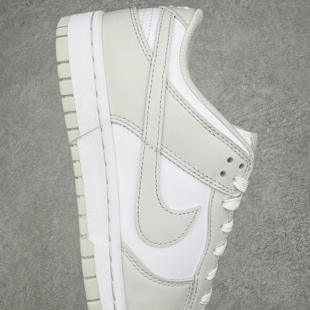 Dunk Low “Photon Dust”