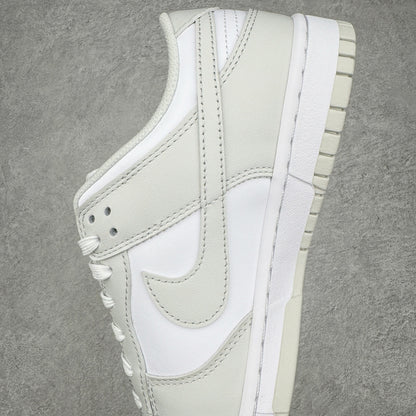 Dunk Low “Photon Dust”
