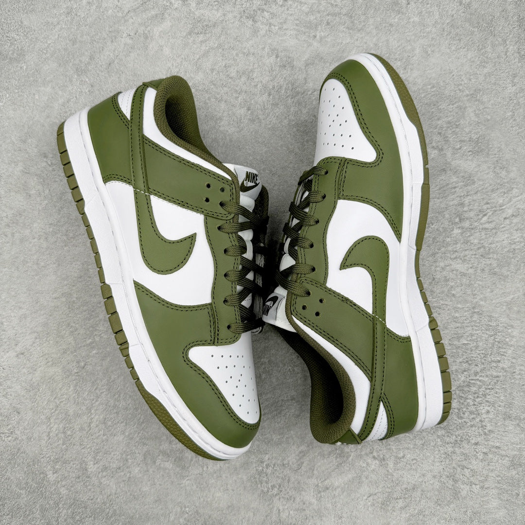 Dunk Low “Olive Green”