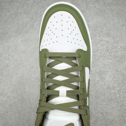 Dunk Low “Olive Green”