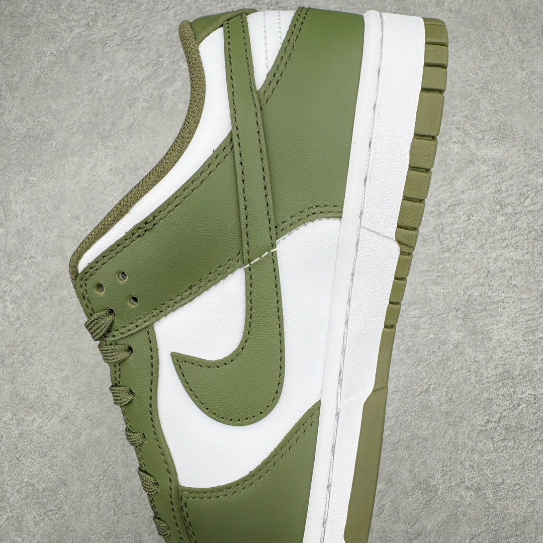 Dunk Low “Olive Green”