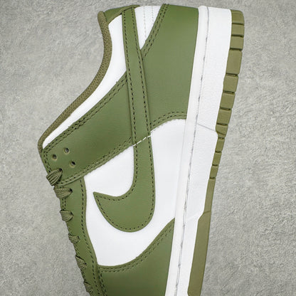 Dunk Low “Olive Green”