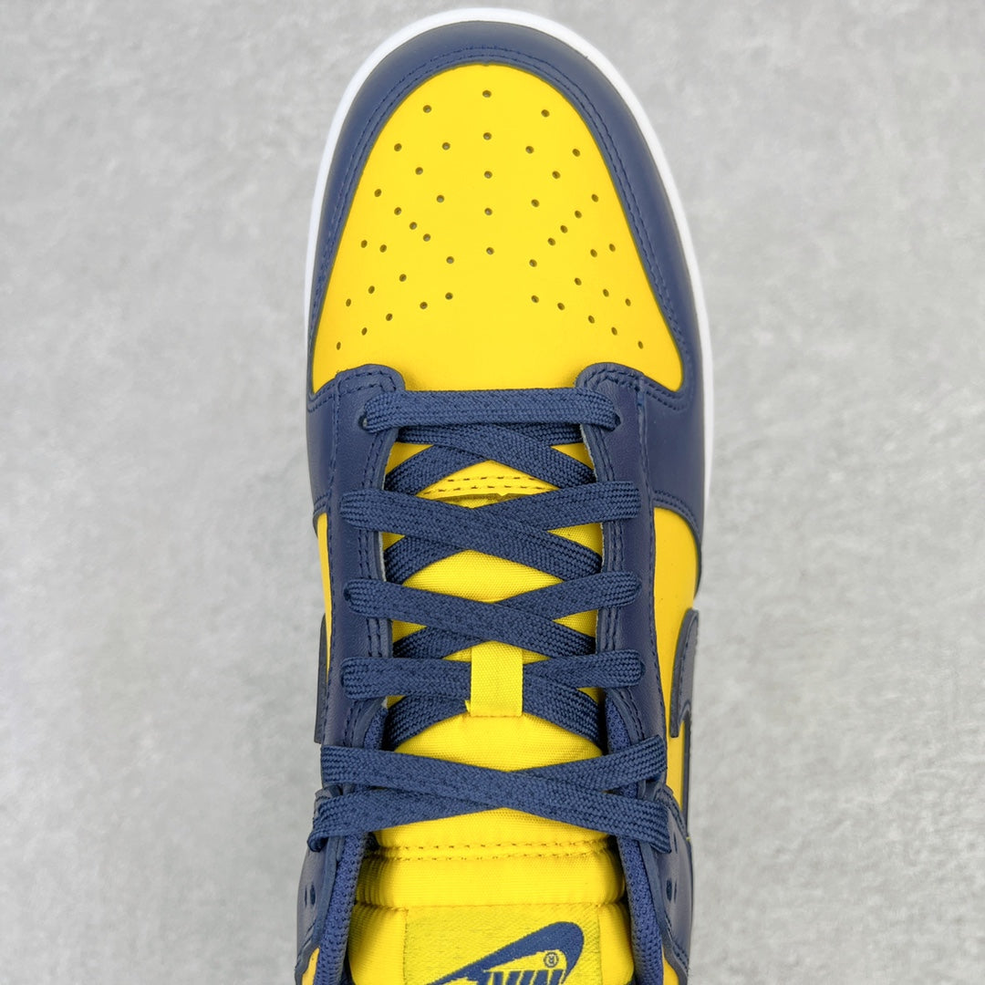 Dunk Low “Michigan”
