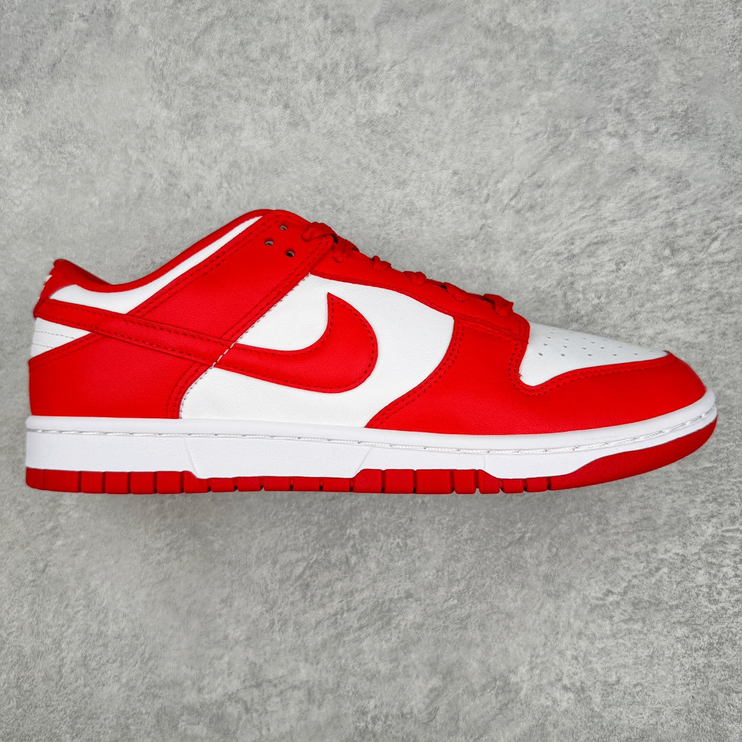 Dunk Low “University Red”