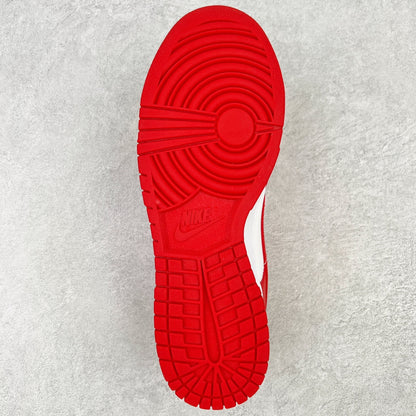 Dunk Low “University Red”