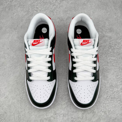 Dunk Low “Red Panda”