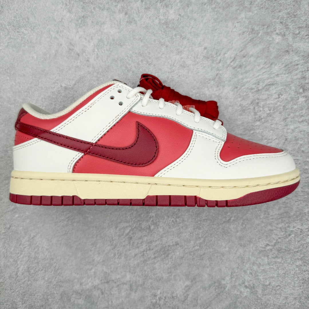Dunk Low “Valentine’s Day”