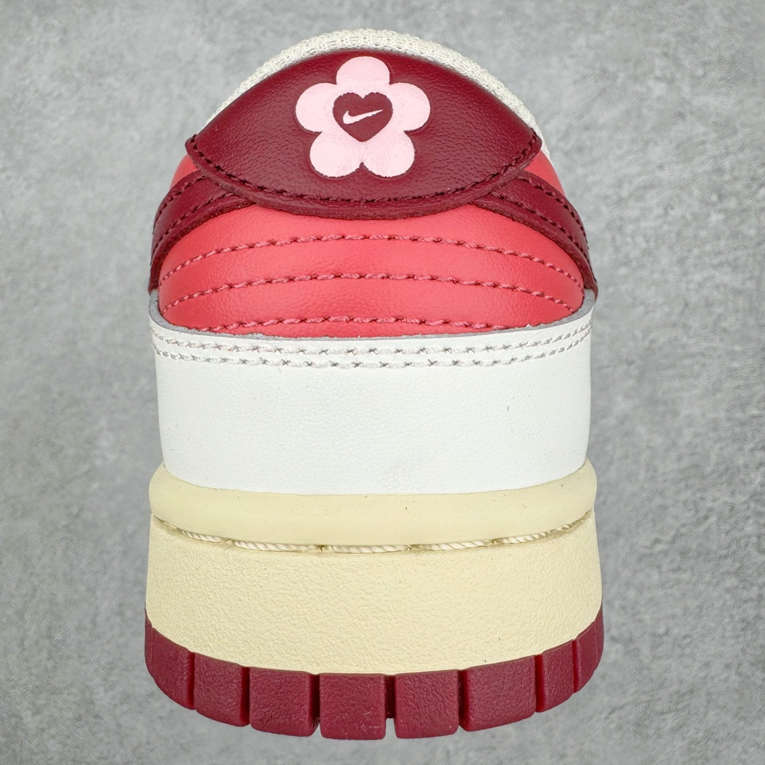 Dunk Low “Valentine’s Day”